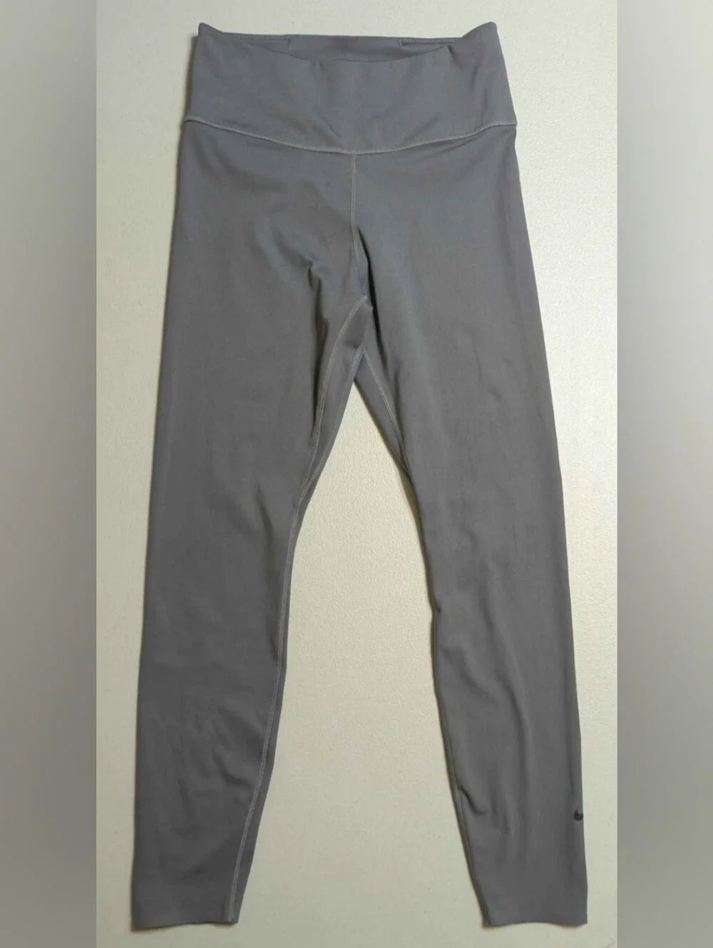Women's small gray Nike leggings